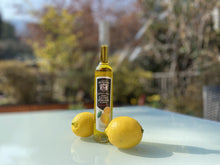 Carica l&#39;immagine nel visualizzatore di Gallery, Olio aromatizzato al limone
